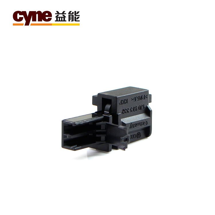 Auto Car Electrical Connector Manufacturer 7021-8.0-21B